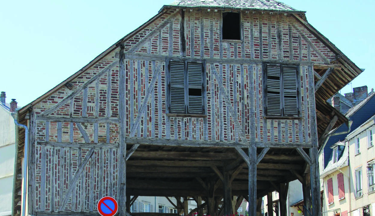 La halle de Wasigny