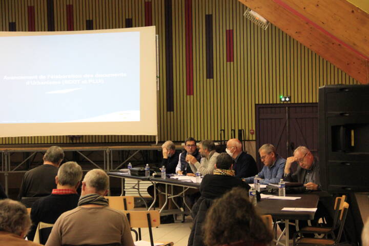 Conseil de communauté (7 avril 2022) - Crêtes Préardennaises (4).JPG